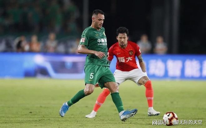 亚冠倒计时,新疆广汇今夜防线松动,细节引发关注,话题不断,心理建设被强调的简单介绍 亚冠倒计时,新疆广汇今夜防线松动,细节引发关注,话题不断,心理建设被强调的简单介绍