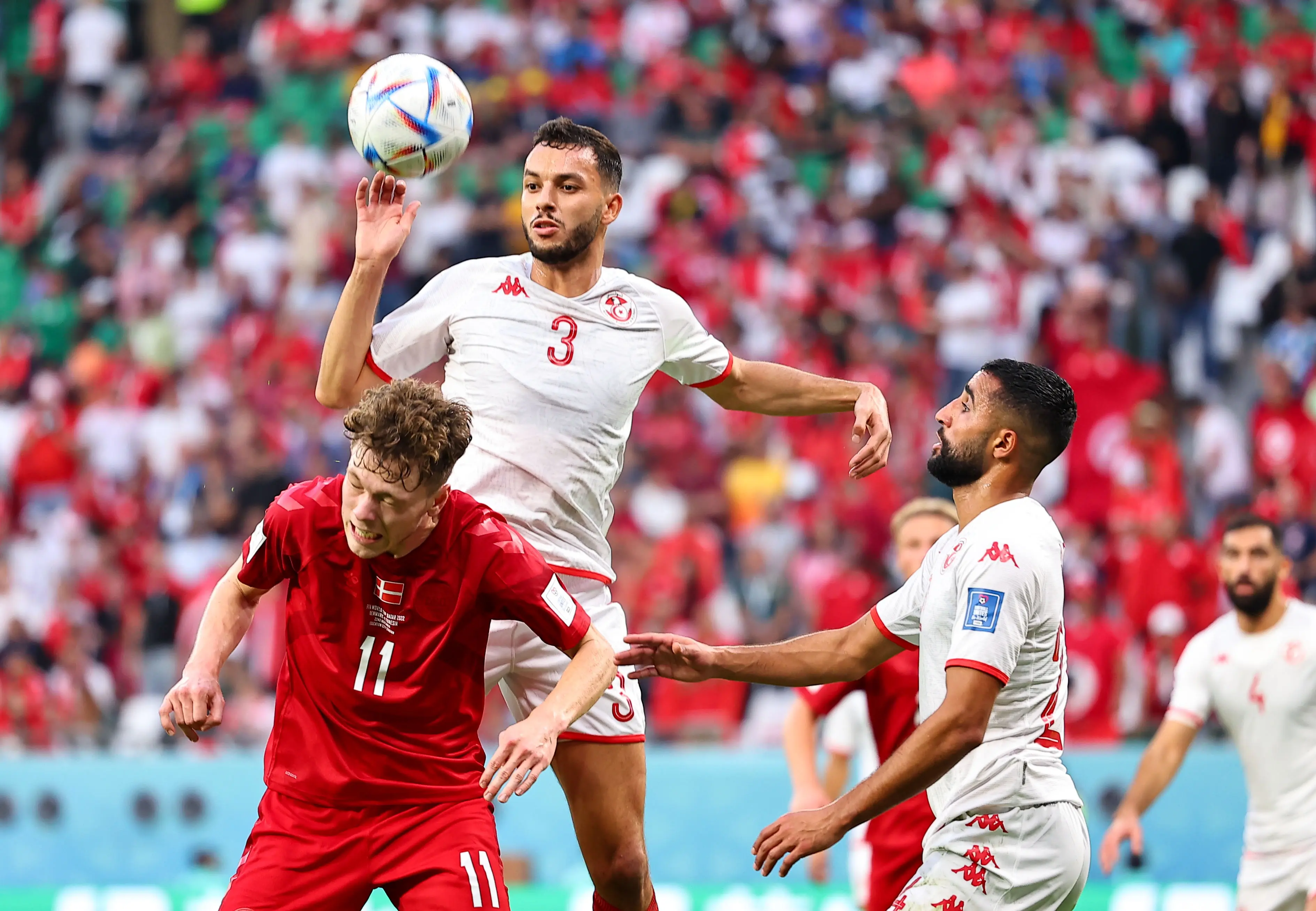 亚博-塞尔维亚队不断突破！，凯恩连续十五场比赛得分超过重返赛场再创辉煌时刻(厄齐尔事件原文)