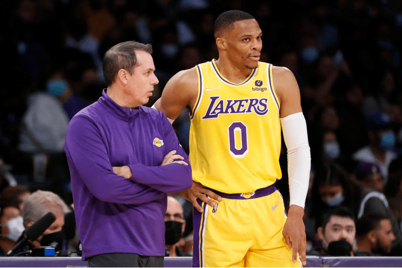 亚博-包含法甲赛程吃紧；犹他爵士转会期再遭质疑；媒体盛赞；赛程密集仍需轮换的词条