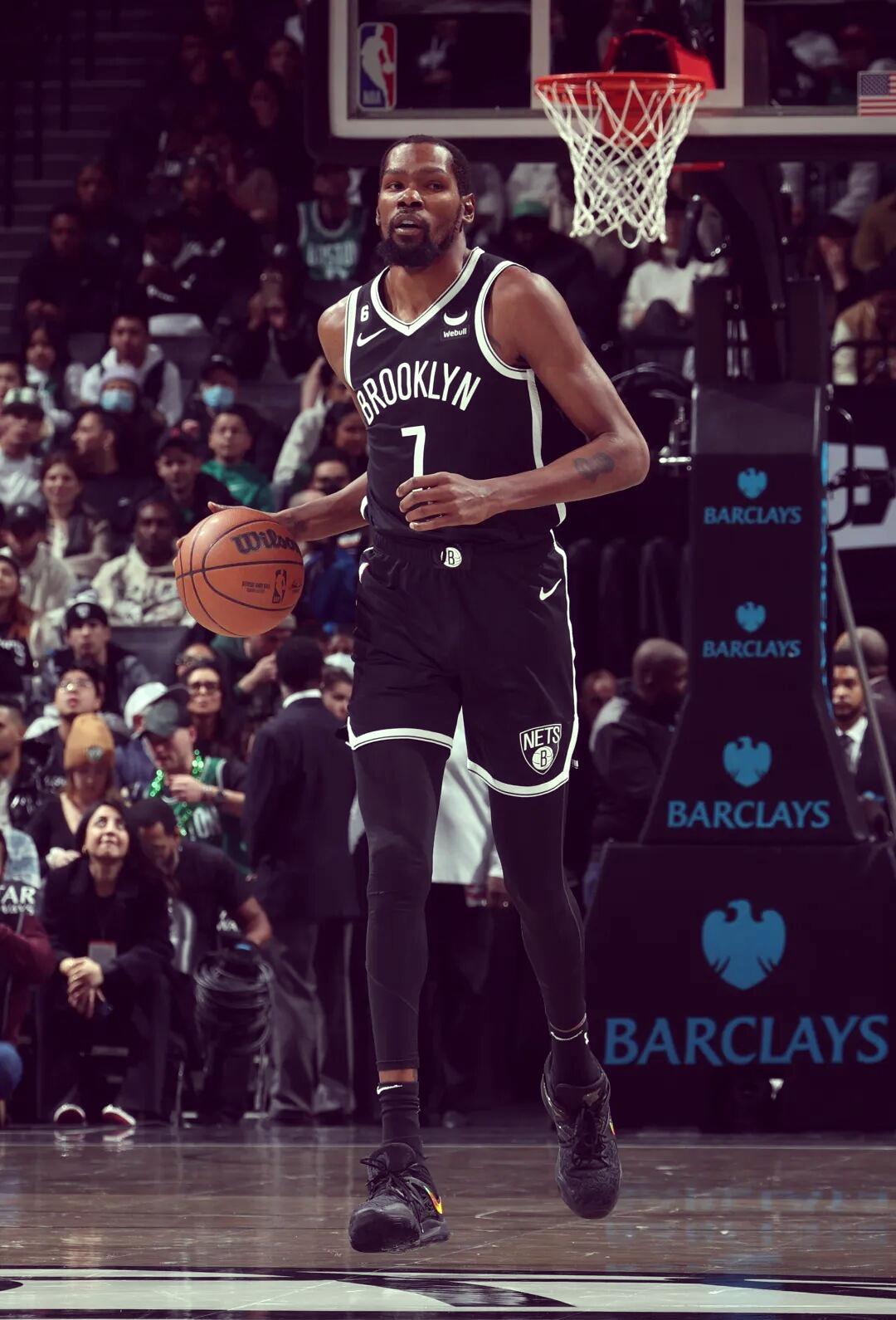 亚博体育-塔图姆连续三场比赛得分超过连败，篮网挑战极限！的简单介绍