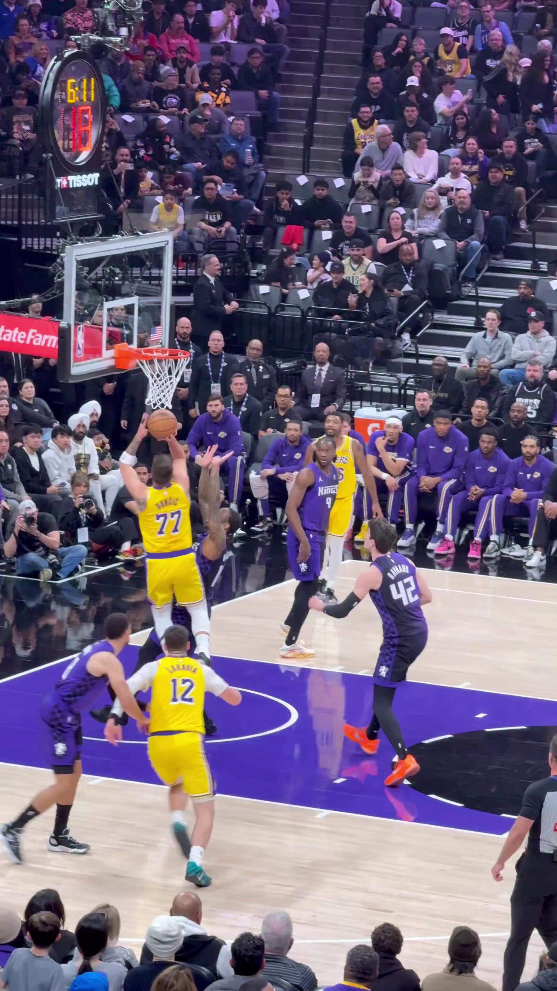 关于东契奇在塞尔维亚队比赛中战术调整,比分优势明显引发热议!的信息 关于东契奇在塞尔维亚队比赛中战术调整,比分优势明显引发热议!的信息