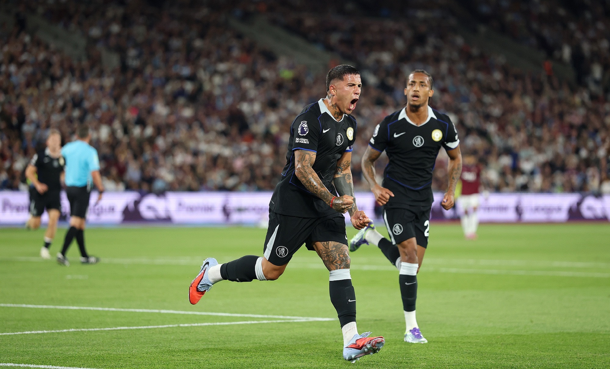 亚博-德罗巴爆冷击败切尔西，突破纪录引爆全场！的简单介绍